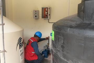 Instalación de tanque y Sistema Hidroneumático